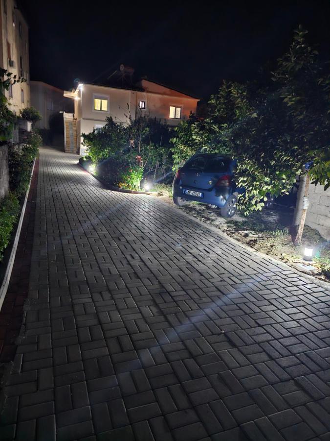 Aliaj Guest House Берат Екстер'єр фото