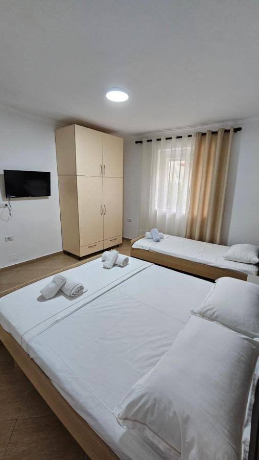 Aliaj Guest House Берат Екстер'єр фото