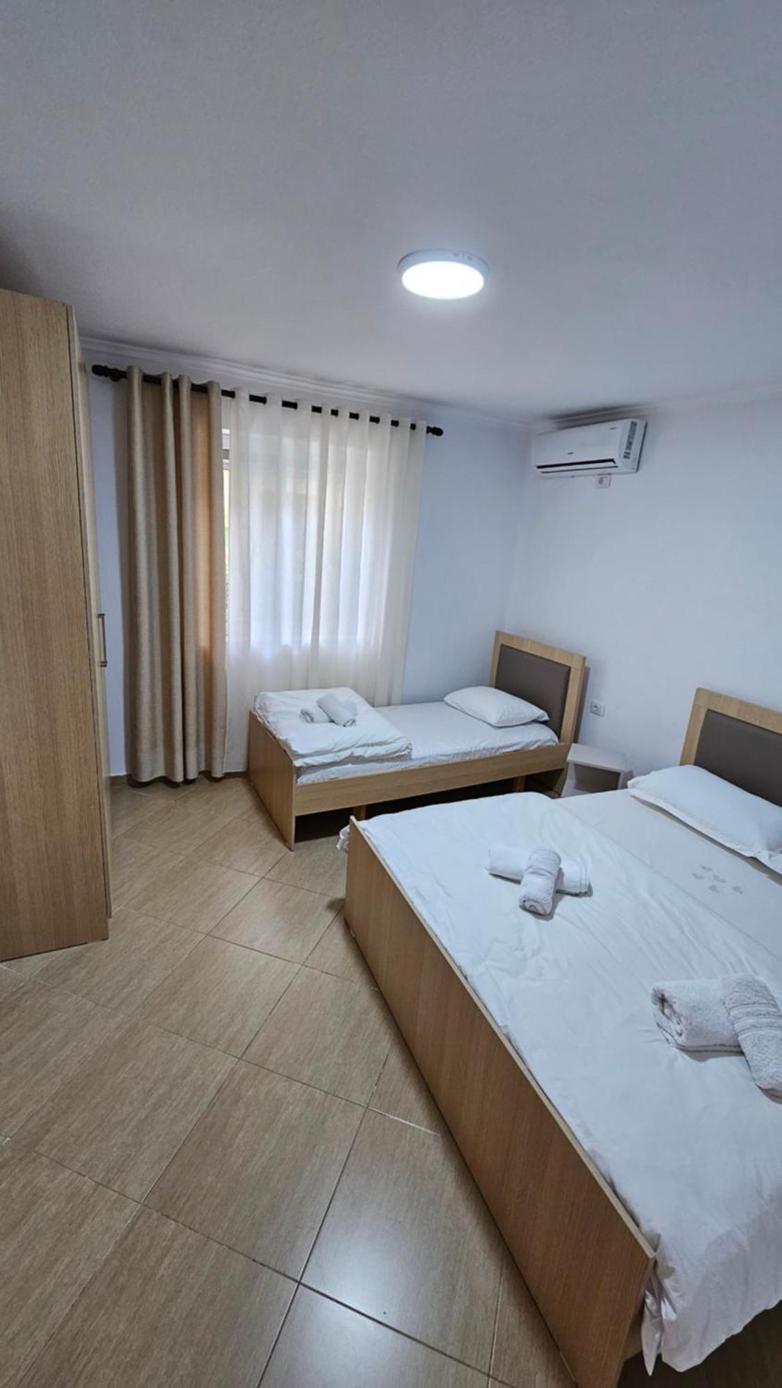 Aliaj Guest House Берат Екстер'єр фото