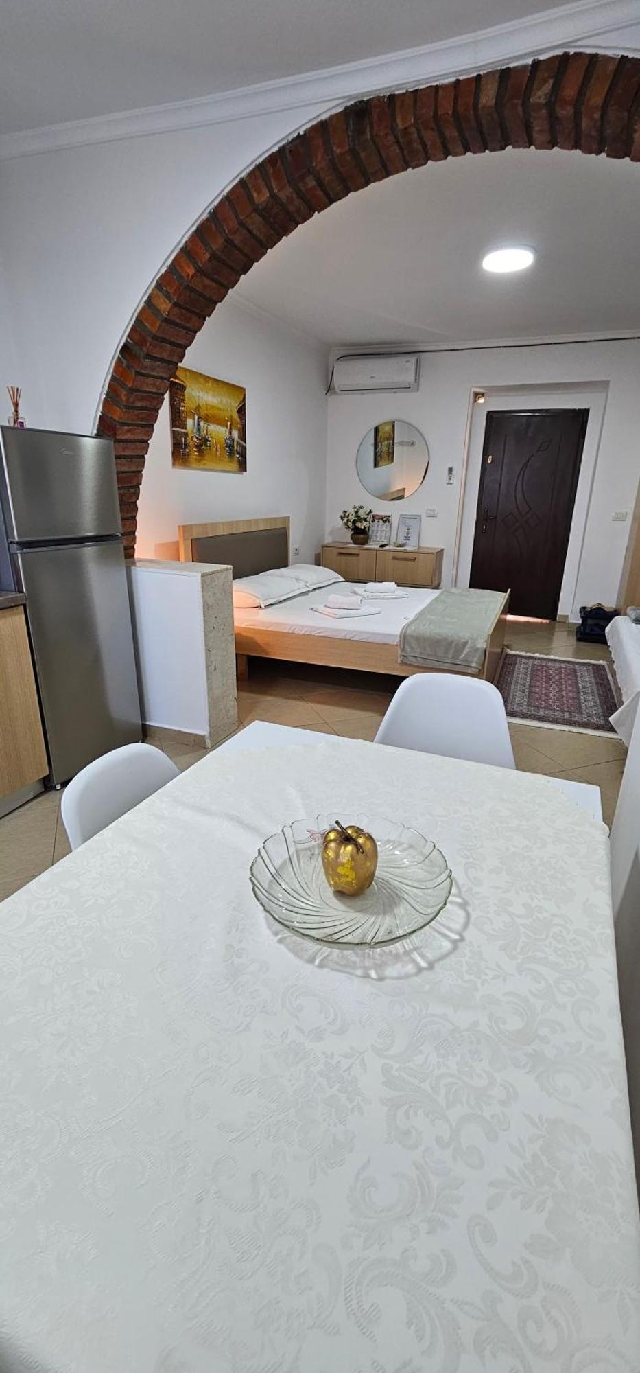 Aliaj Guest House Берат Екстер'єр фото