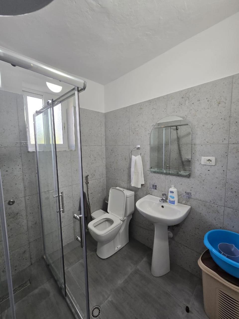 Aliaj Guest House Берат Екстер'єр фото